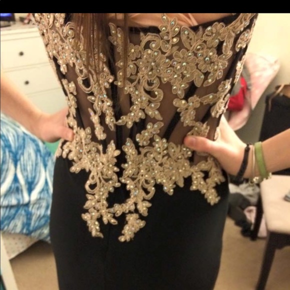 Size 0 Prom Dress Worn once - Picture 3 of 4